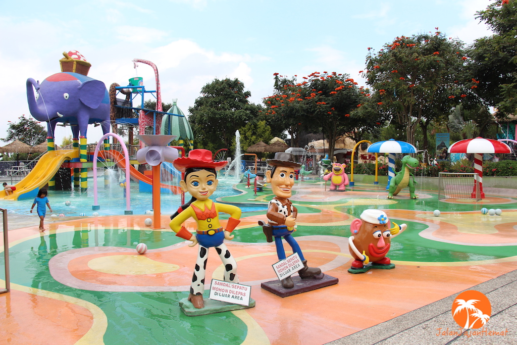 Waterpark Batu Secret Zoo – Jalan Jajan Hemat