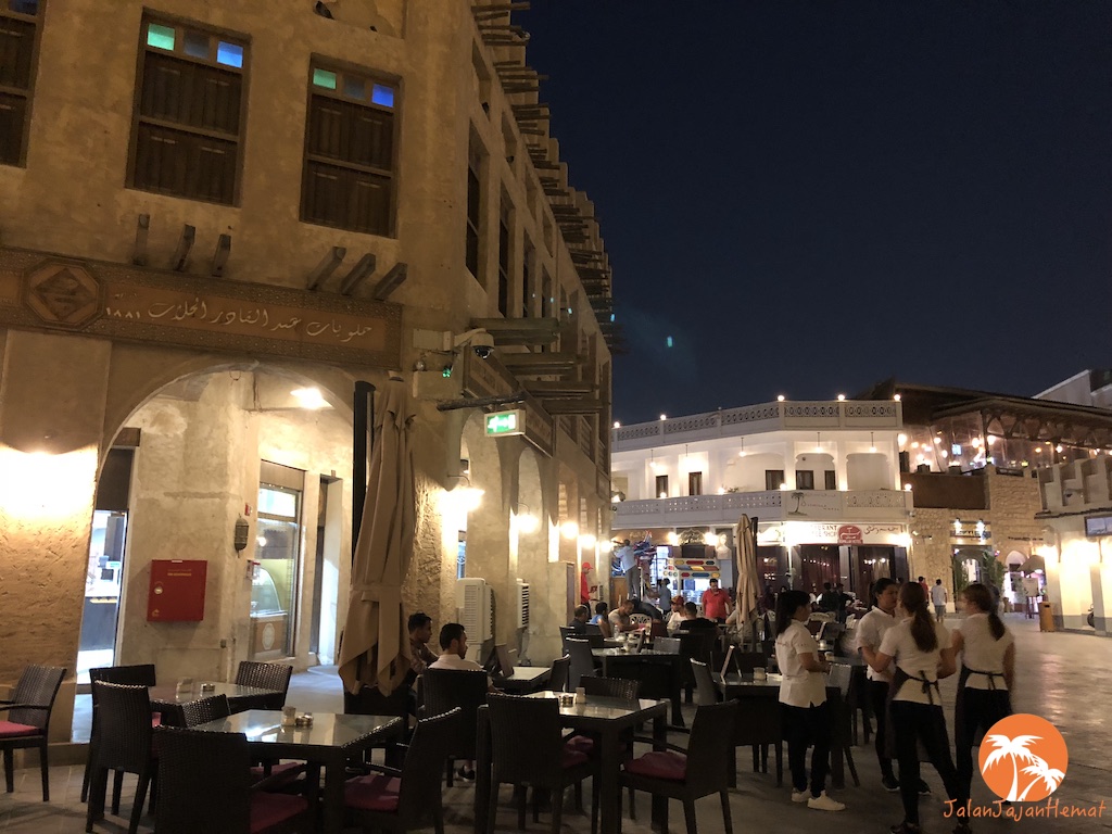 Souq Waqif Cafe Jalan Jajan Hemat