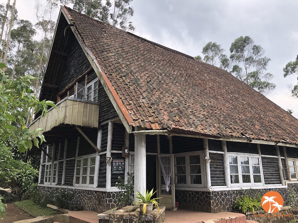 Wisata ke lokasi shooting film Pengabdi Setan 1